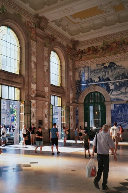 Porto: City Center Walking Tour - Language Options: French and English That Still Feel Local
