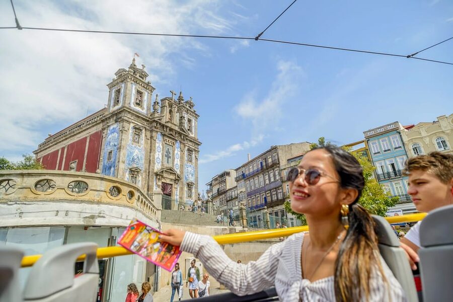 Porto: City Sightseeing Hop-On Hop-Off Bus Tour - Your bus plan starts at Batalha, but you can join anywhere