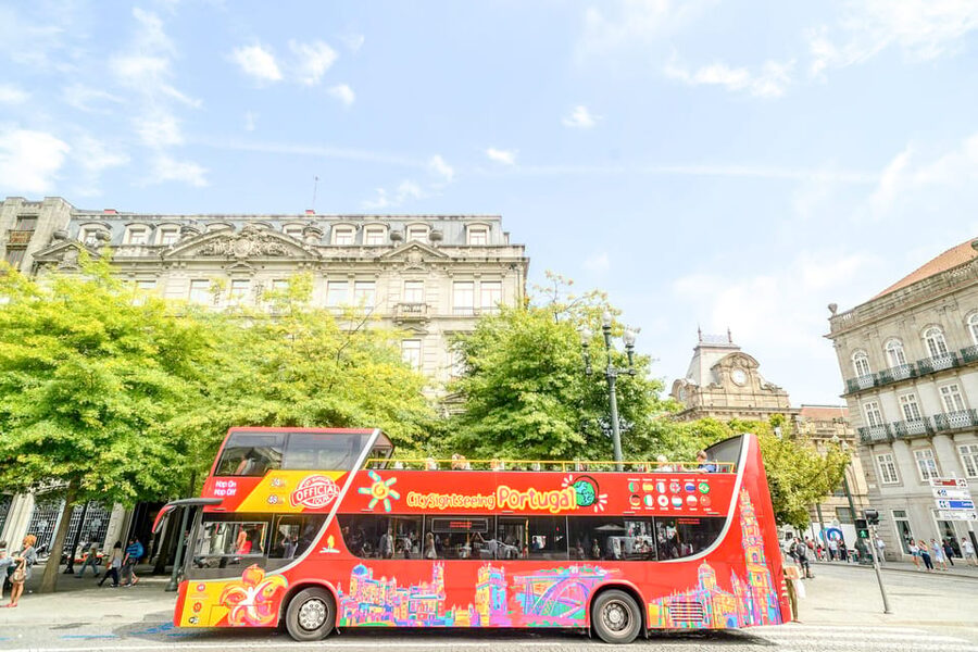 Porto: City Sightseeing Hop-On Hop-Off Bus Tour - Red Line: palaces, gardens, and the Foz ocean edge