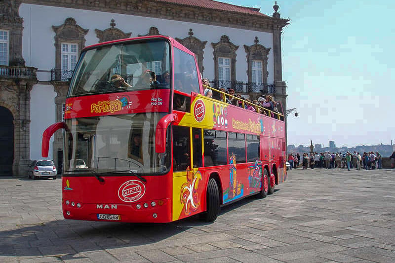 Porto: City Sightseeing Hop-On Hop-Off Bus Tour - The 6 Bridges Douro cruise upgrade: what you gain from the water