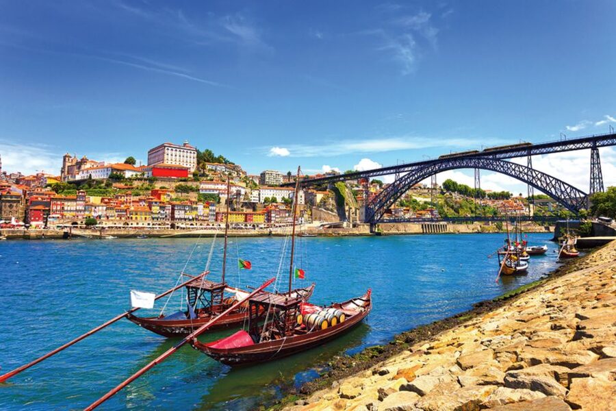 Porto: City Tour, 6 Bridges Cruise and Wine Tasting - Porto’s Historic Center: Cais da Ribeira Views Without Getting Lost