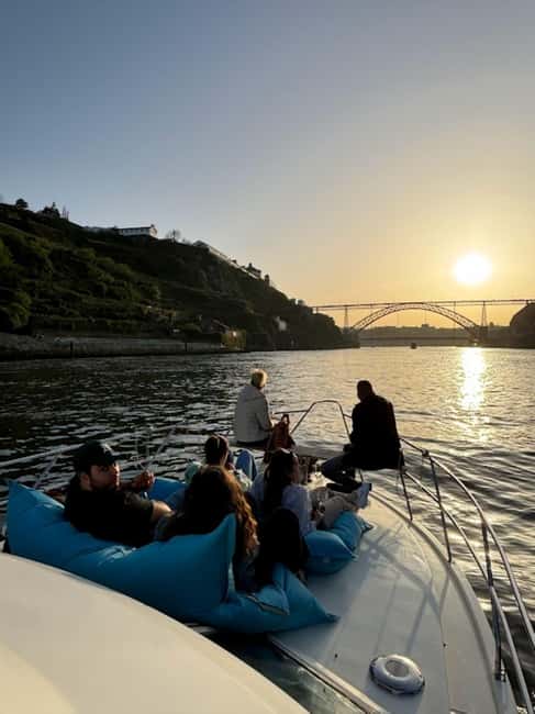Porto: City Views or Sunset Tour with Drinks - Key things that make this tour worth your time