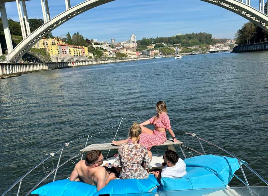 Porto: City Views or Sunset Tour with Drinks - Getting to the Marina da Afurada, without turning it into a project