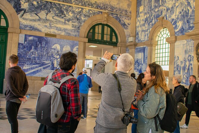 PORTO city Walking Tour - Stop 1: São Bento Railway Station tiles and Northern-Porto vibes