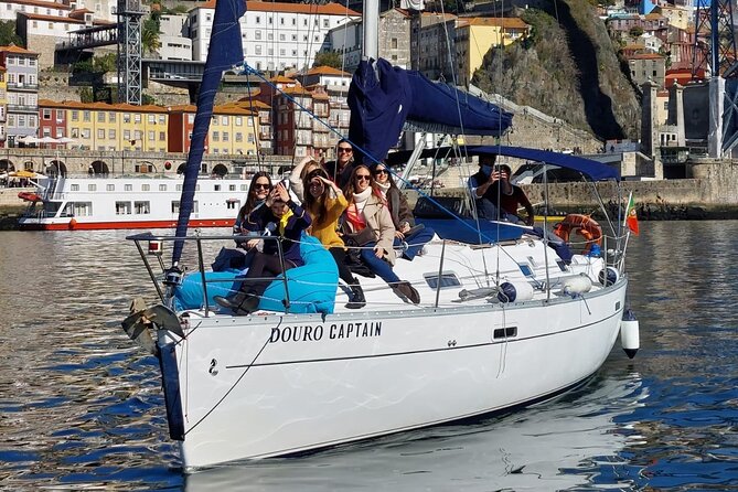 Porto: Cruzeiro privado rio douro até 8 pessoas com wine tasting - Crew and Captain Style, Including the Kind of Local Tips You Actually Use