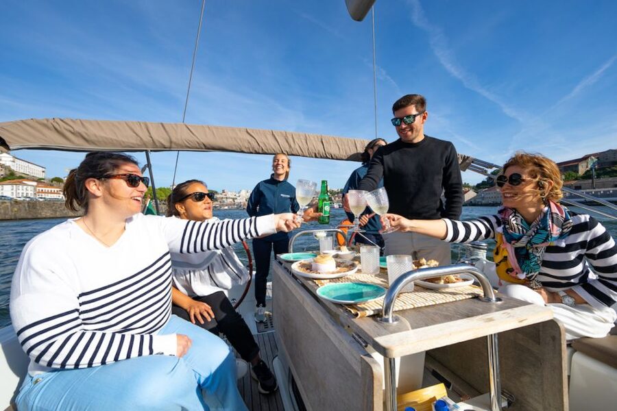 Porto: Daytime or Sunset Douro River Sightseeing Cruise - Foz do Douro and the Atlantic air: the last big view shift