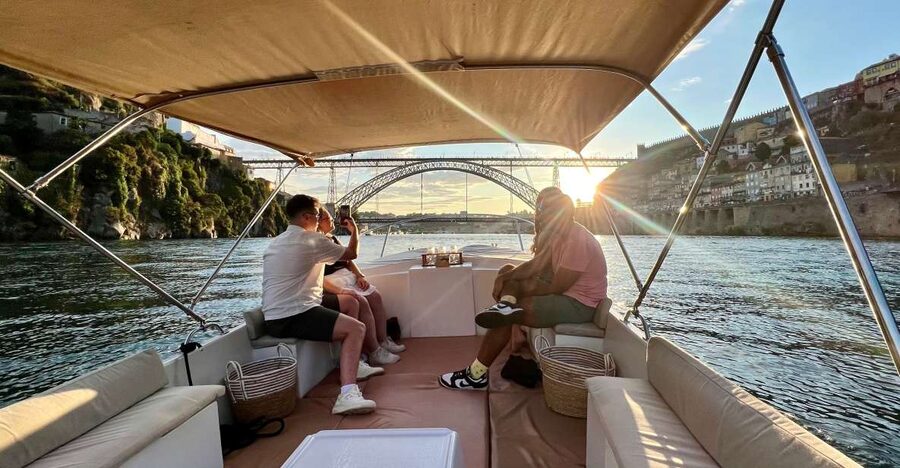 Porto: Douro River Boat Cruise with Port Wine Tasting - Your river route: bridge spotting from Porto into Gaia