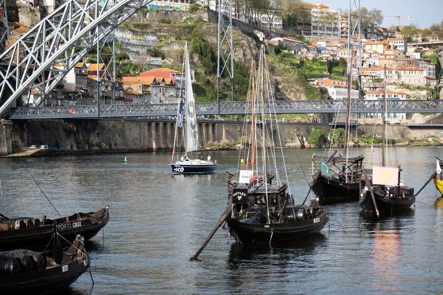Porto Douro River Cruise: Sunny Day & Peaceful Sunset - Who should book this, and who should think twice