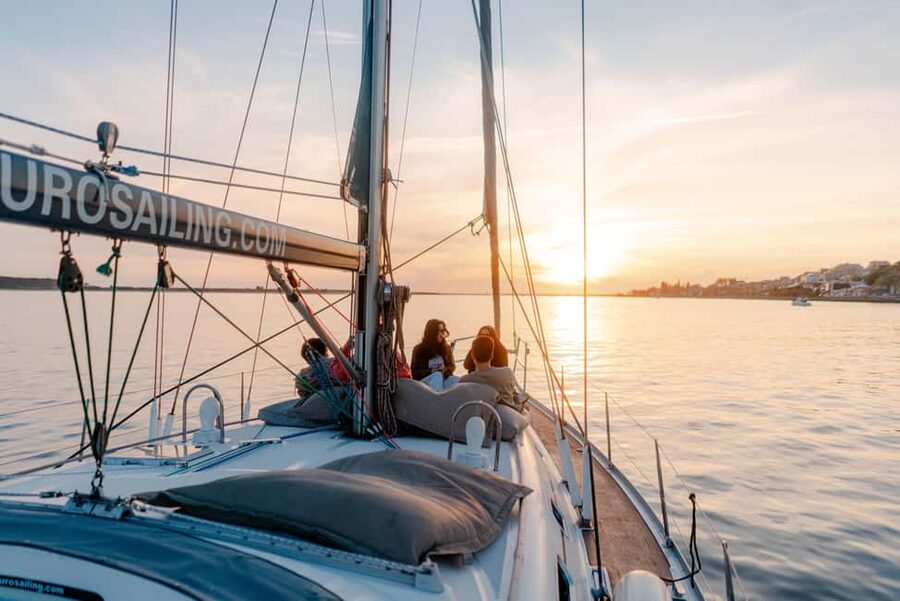 Porto Douro River Cruise: Sunny Day & Peaceful Sunset - Why this Porto Douro sunset cruise feels calmer than the city