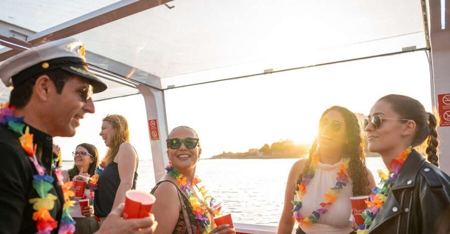 Porto: Douro River Party Boat with Sunset Option & 6 Bridges - Starting from Gaia Quay, and why that matters for your photos