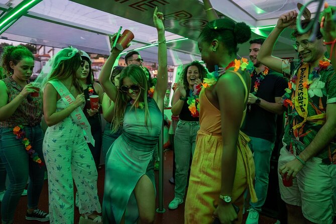 Porto: Douro River Party Boat with Sunset Option and 6 Bridges - Music style and the kind of crowd you’ll likely meet