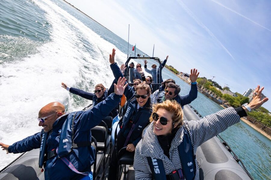 Porto: Douro River Speedboat Tour - Crew and safety gear: the fun stays controlled