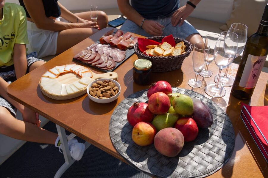 Porto: Douro Valley & Amarante Wine, Food & River Tour - One Quinta, One Great Port Lesson: the Riverside Wine Stop that actually sticks