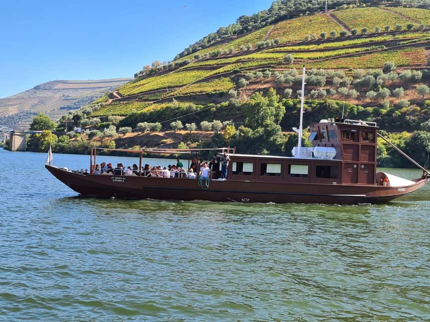 Porto: Douro Valley Tour at 2 Wineries with Lunch and Cruise - Eclusa da Barragem da Régua: a quick stop with big context
