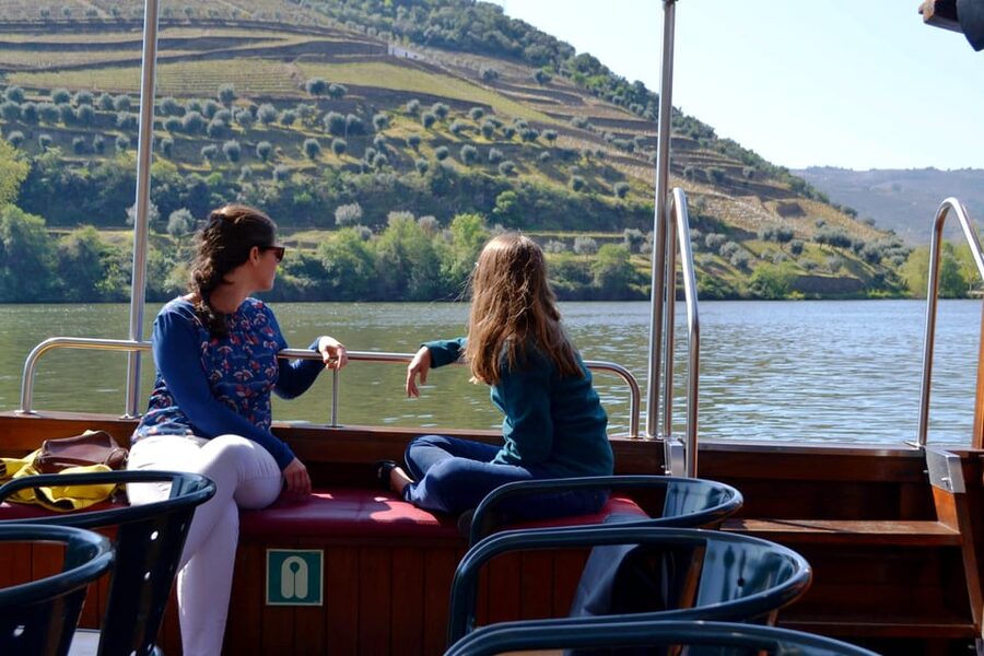 Porto: Douro Valley Vineyards Tour with Lunch & River Cruise - Key reasons this Douro day trip feels worth it