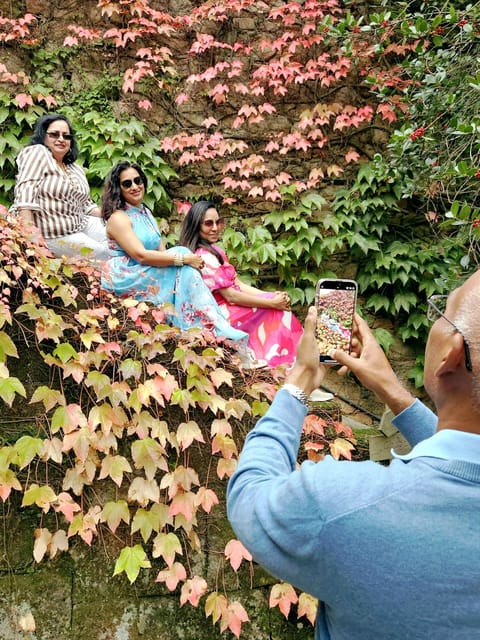 Porto: Douro Valley Vineyards Tour with Lunch & River Cruise - Guides and small-group energy: what makes the day feel fun