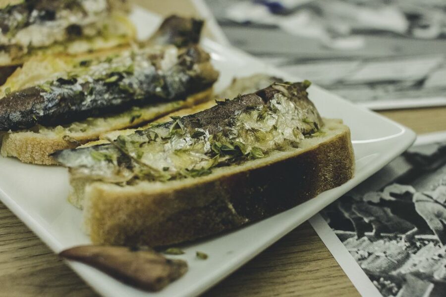 Porto: Evening Local Food Crawl with Drink Pairings - What this Porto evening crawl is really about