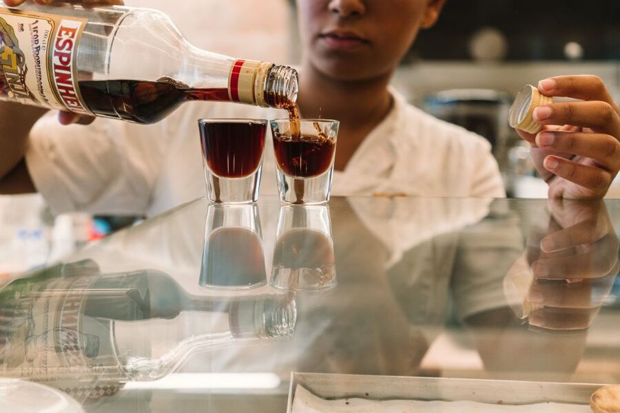 Porto: Evening Local Food Crawl with Drink Pairings - The off-street walk through Clérigos and Cedofeita
