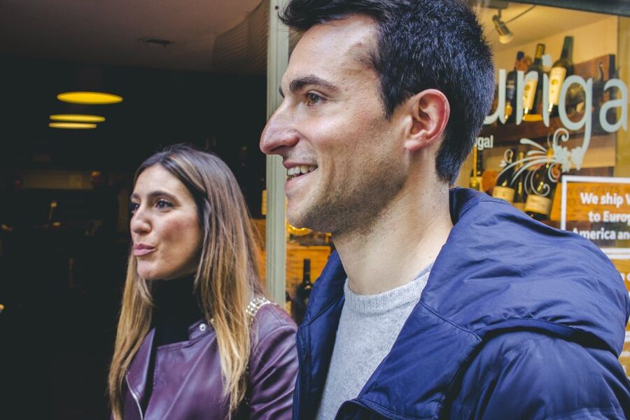 Porto: Evening Local Food Crawl with Drink Pairings - Stop two: petiscos, street snacks, and the Porto comfort-food map