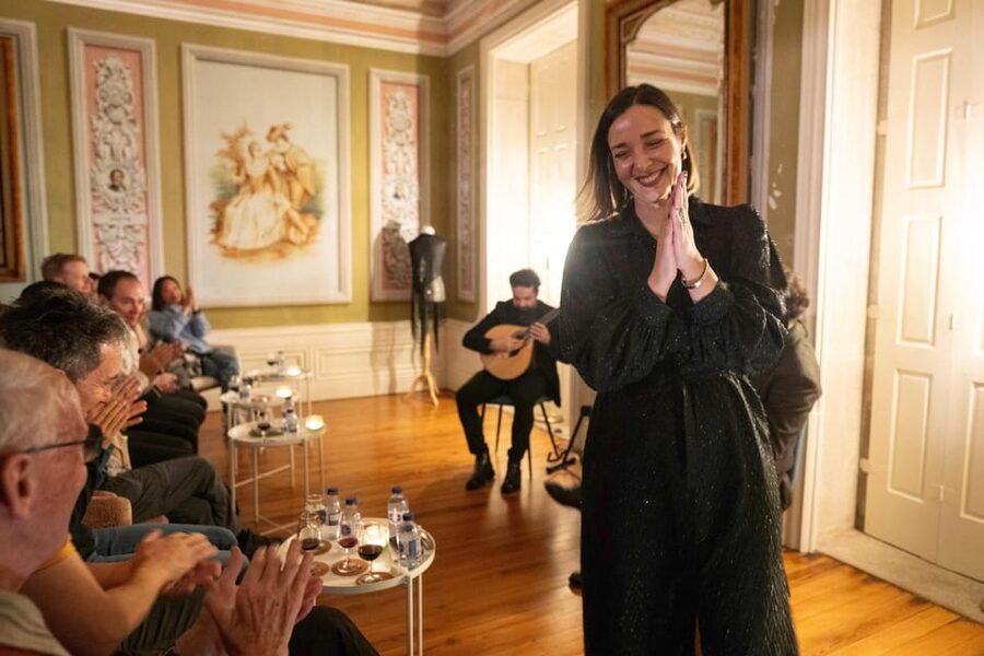 Porto: Fado Concert in Porto's Most Beautiful House - Inside Porto’s 19th-century rooms: Menina Colina vs Palacete