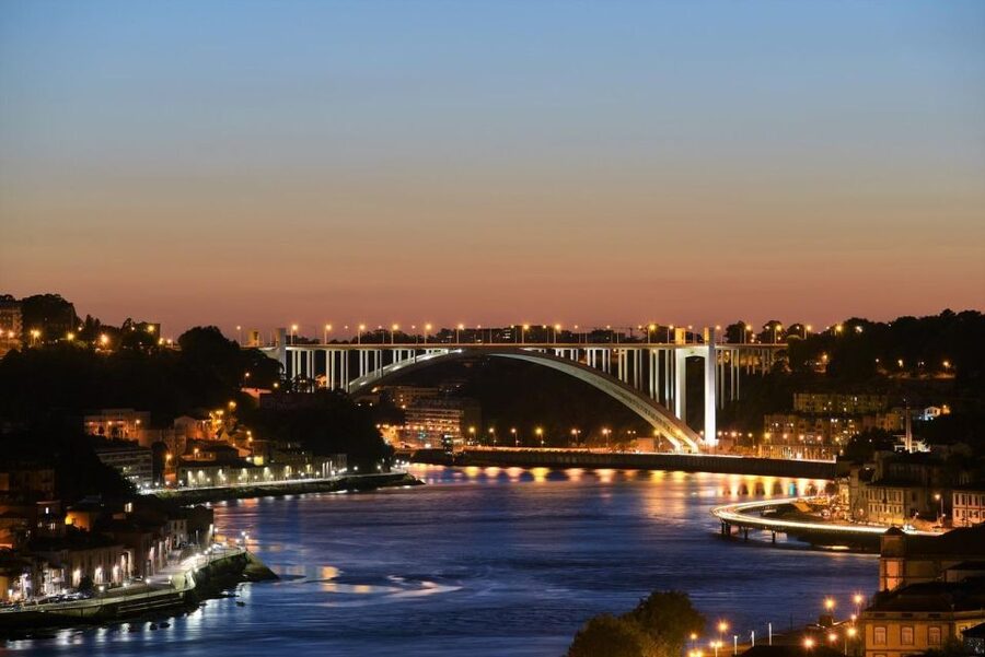 Porto Fado Night Show + Dinner - Key things to love about Porto Fado Night Show + Dinner