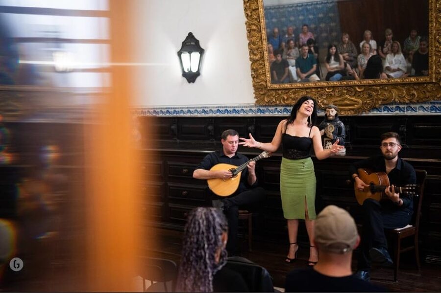“Porto: Fado Show with Guided Tour in a Historic Monastery” - Finding the entrance at the back of the monastery