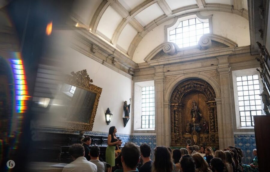 “Porto: Fado Show with Guided Tour in a Historic Monastery” - Monk-made drinks: Port wine plus Singeverga liqueur