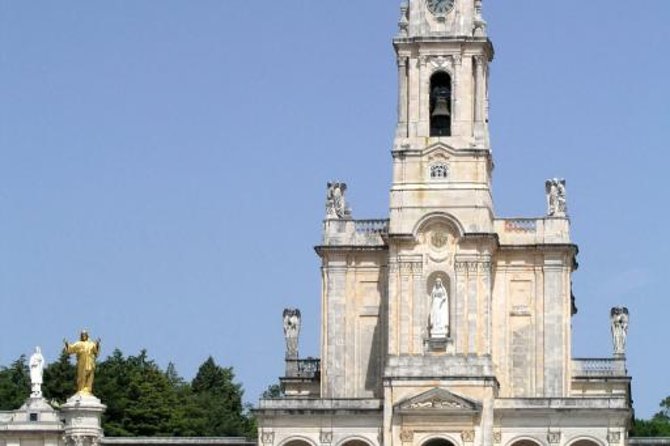 Porto: Fatima and Coimbra Day Trip - Basilica de Nossa Senhora do Rosário de Fátima and the papal link