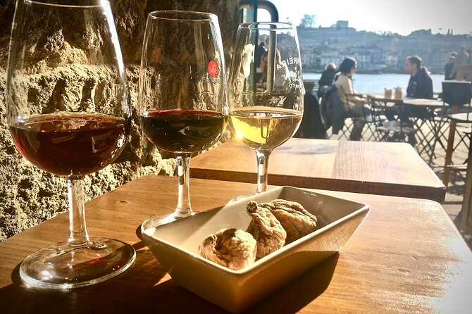 Porto Food Tour of 8 Tastings: Custard Tart, Bifana & Hidden Gems - First impressions: why this Porto walk-and-eat format works