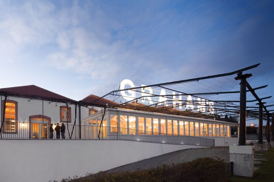 Porto: Graham's Port Lodge Tour & Vintage Room Wine Tasting - Key points to know before you go