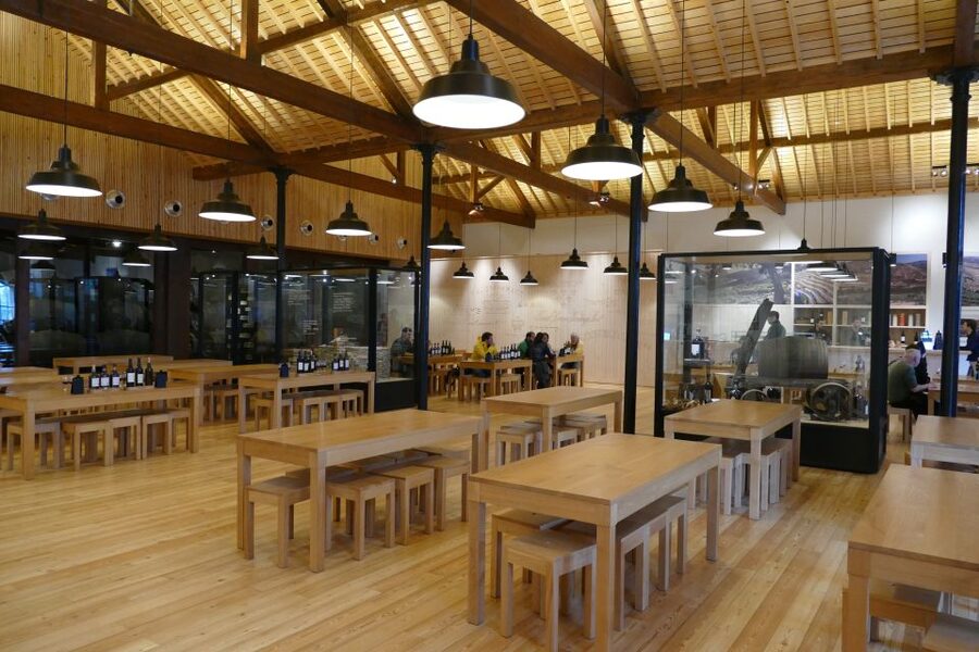 Porto: Graham's Port Lodge Tour with Premium Wine Tastings - Views Over Porto And Pont Luis Bridge: When The Timing Matters