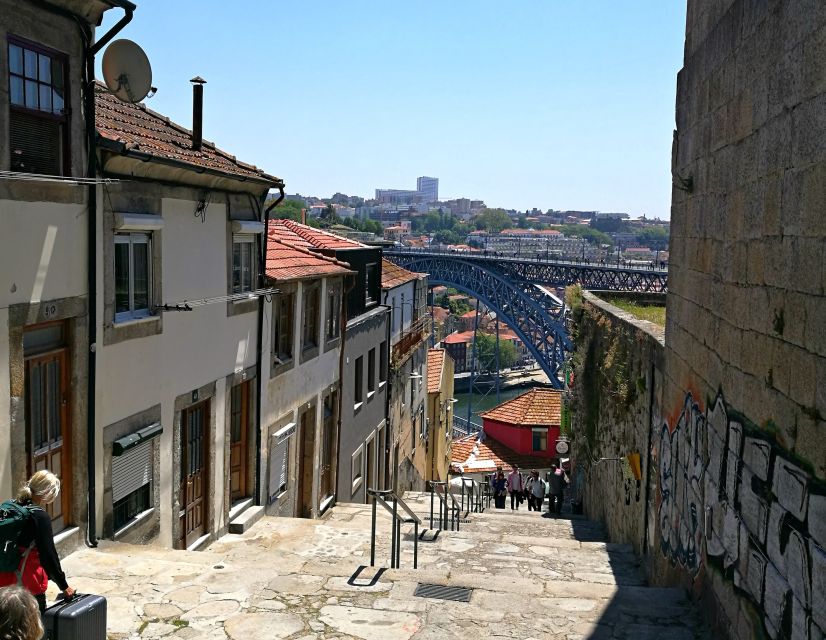 Porto: Guided 3-Hour Best of Tour by Segway - Avenida dos Aliados and Café Majestic: grand streets meet grand rooms