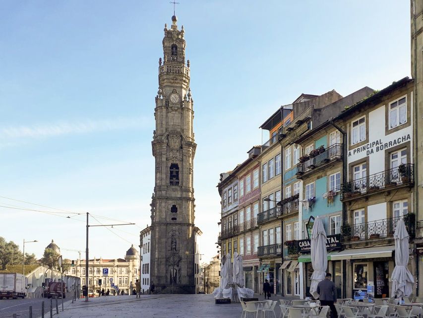Porto: Guided Tour by Tuk-Tuk & Optional Douro River Cruise - Comfort tips, rain expectations, and what to do about traffic noise