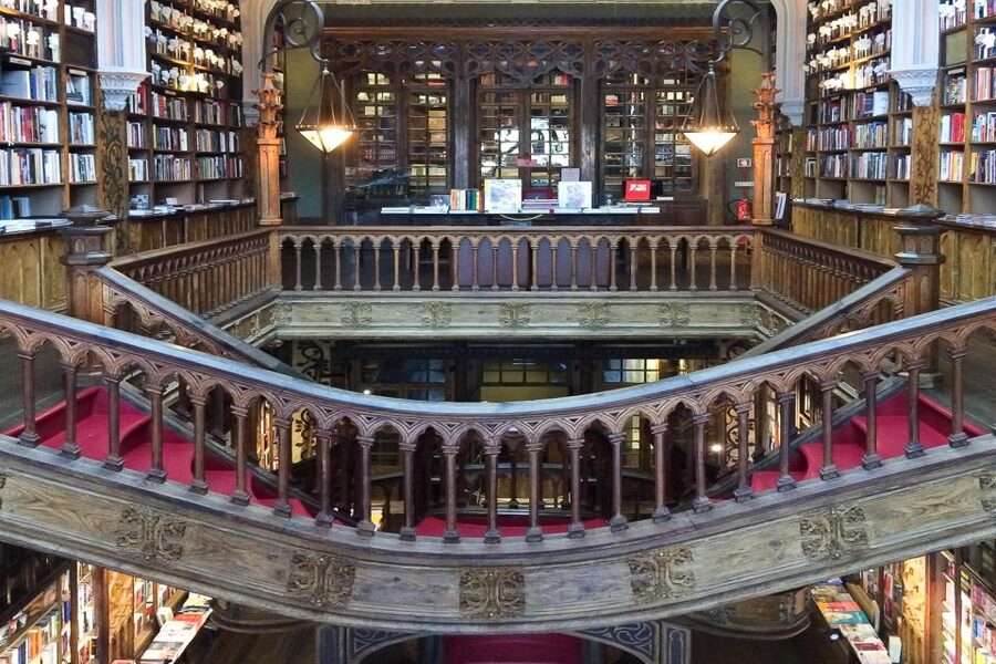 Porto: Guided Walking Tour and Lello Bookshop - Clérigos Church: the skyline cue you’ll use all day