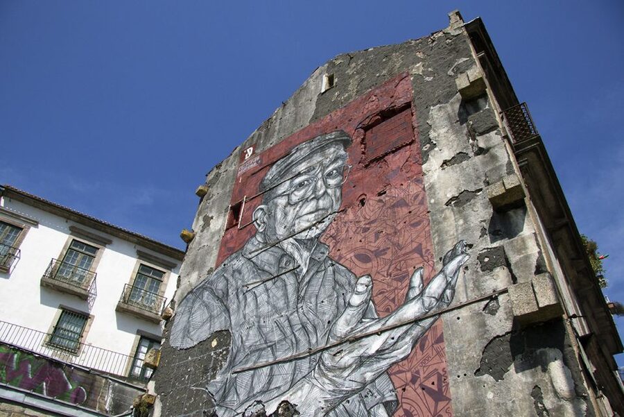 Porto: Half-Day Street Art Tour - What makes the guide experience feel different