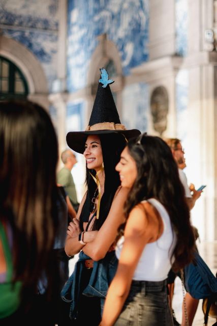 Porto: Harry Potter and City of Porto Guided Walking Tour - São Bento Station: Where train tiles set the tone