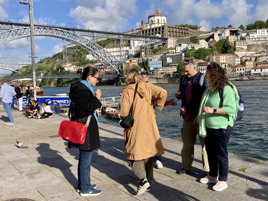 Porto: Highlights & hidden gems Walk - max 10 - Old prison building, Rua das Flores, and the charm that hides in plain sight