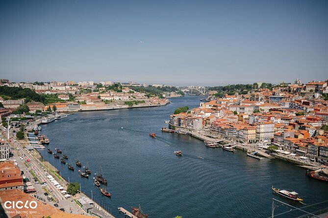 Porto Highlights in 3 Hours E-Bike Tour - Historical, Sightseeing - Porto on two wheels, not on foot