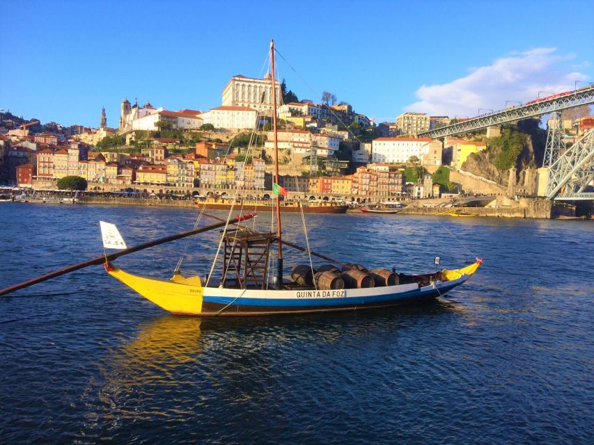 Porto: Historic City Center Walking Tour - Livraria Lello, Tile Houses, and Remains of Medieval Walls
