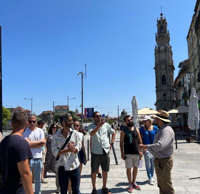 PORTO: Historical Walking Tour - Iglesia do Carmen and Vitória: religion, views, and neighborhood character