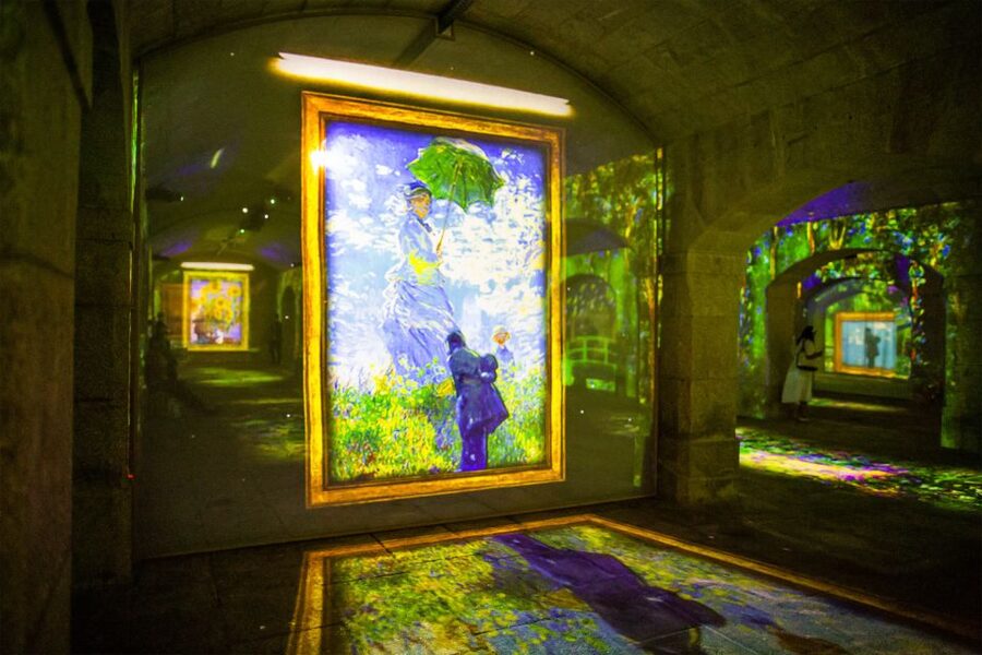 Porto: Impressive Monet & Brilliant Klimt - Comfort, movement, and the intermittent light and sound reality