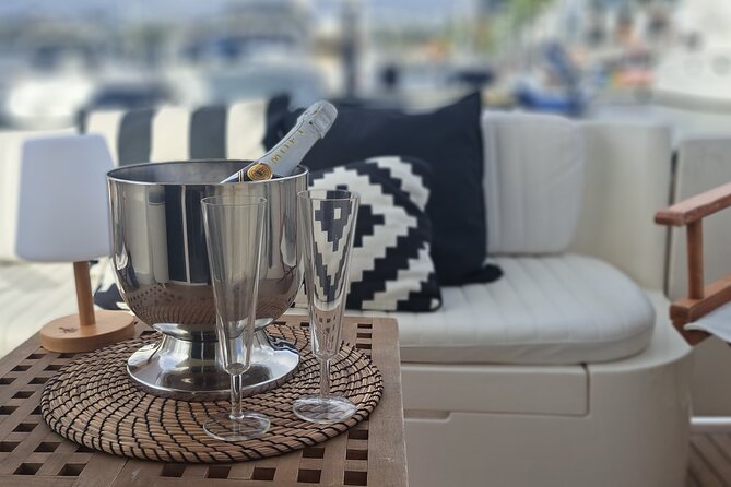 Porto: Luxury Yacht Tour on the Douro River - Sunset or Daytime - Price and what you actually get for about $59