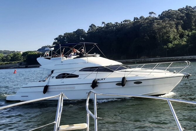 Porto: Luxury Yacht Tour on the Douro River - Sunset or Daytime - Finding Marina da Afurada in Vila Nova de Gaia