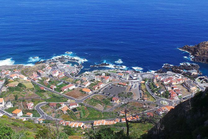 Porto Moniz Lava Pools, Fanal Forest and Skywalk 4x4 Experience - Vereda do Fanal in the Laurissilva Forest: centenary trees in cloud country