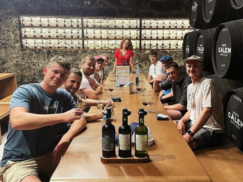 Porto: Port Wine Tour with 7 Port Tastings - Porto to Gaia Walk: How the Douro River sets up the tastings
