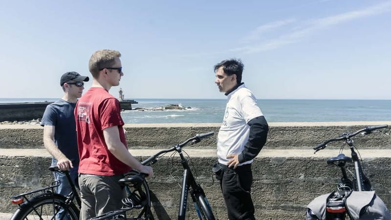 Porto Private E-Bike Tour: Douro River, Parks & Beaches - Lighthouses and sea air: São Miguel-o-Anjo to Jardim do Passeio Alegre