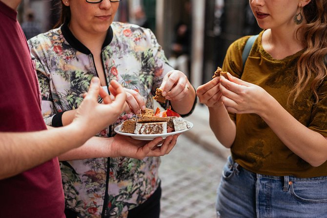 Porto Private Food and Drink Tasting Tour with Local - Stop 1 in Porto: the 10 tastings that set the tone