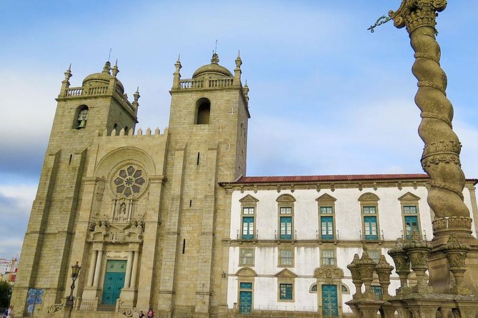 Porto Private Personalized Full Day Journey from Lisbon - Livraria Lello: the quick visit that still feels special