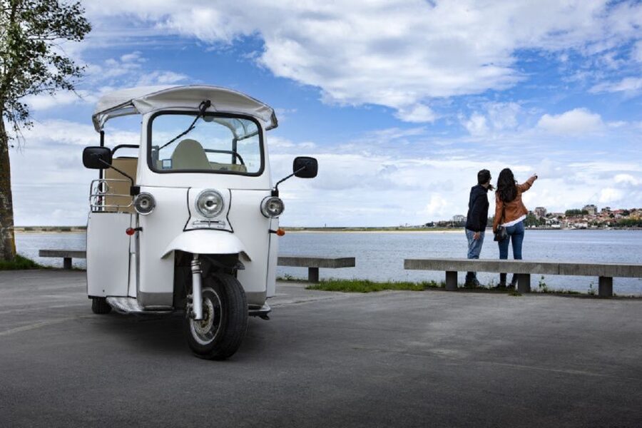 Porto: Private Sightseeing Tour by Electric Tuk Tuk - Key highlights to look forward to