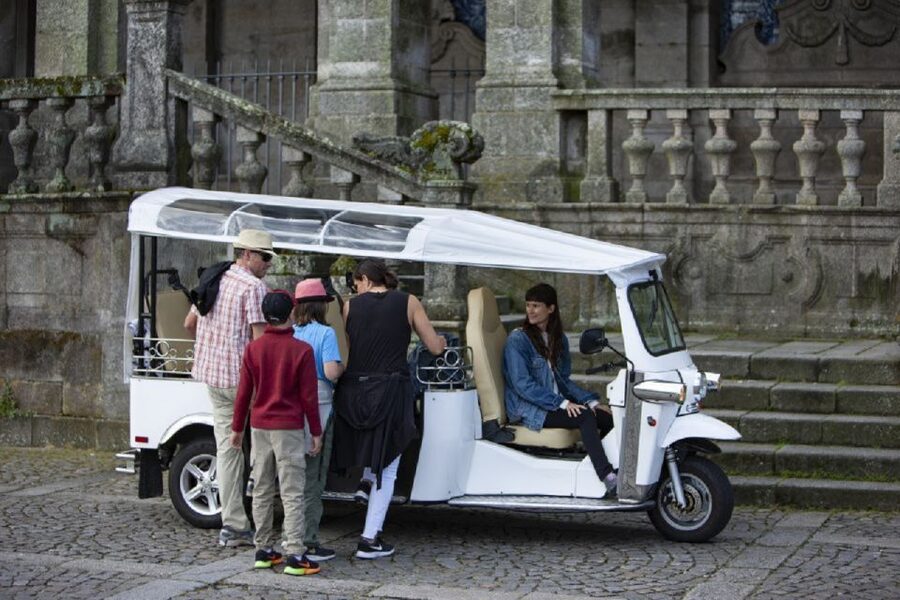 Porto: Private Sightseeing Tour by Electric Tuk Tuk - Ribeira and the Douro River: UNESCO views in 2 hours